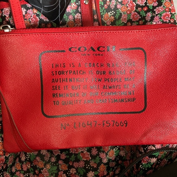 Coach Red Reversible Floral Tote Bag with insert pouch - Picture 9 of 9